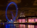 beleuchtetes London Eye bei Nacht