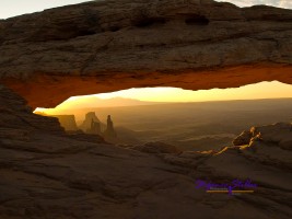 Sonnenaufgang am Mesa Arch