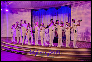 1229 OffizierShaken 02 1229 OffizierShaken 02